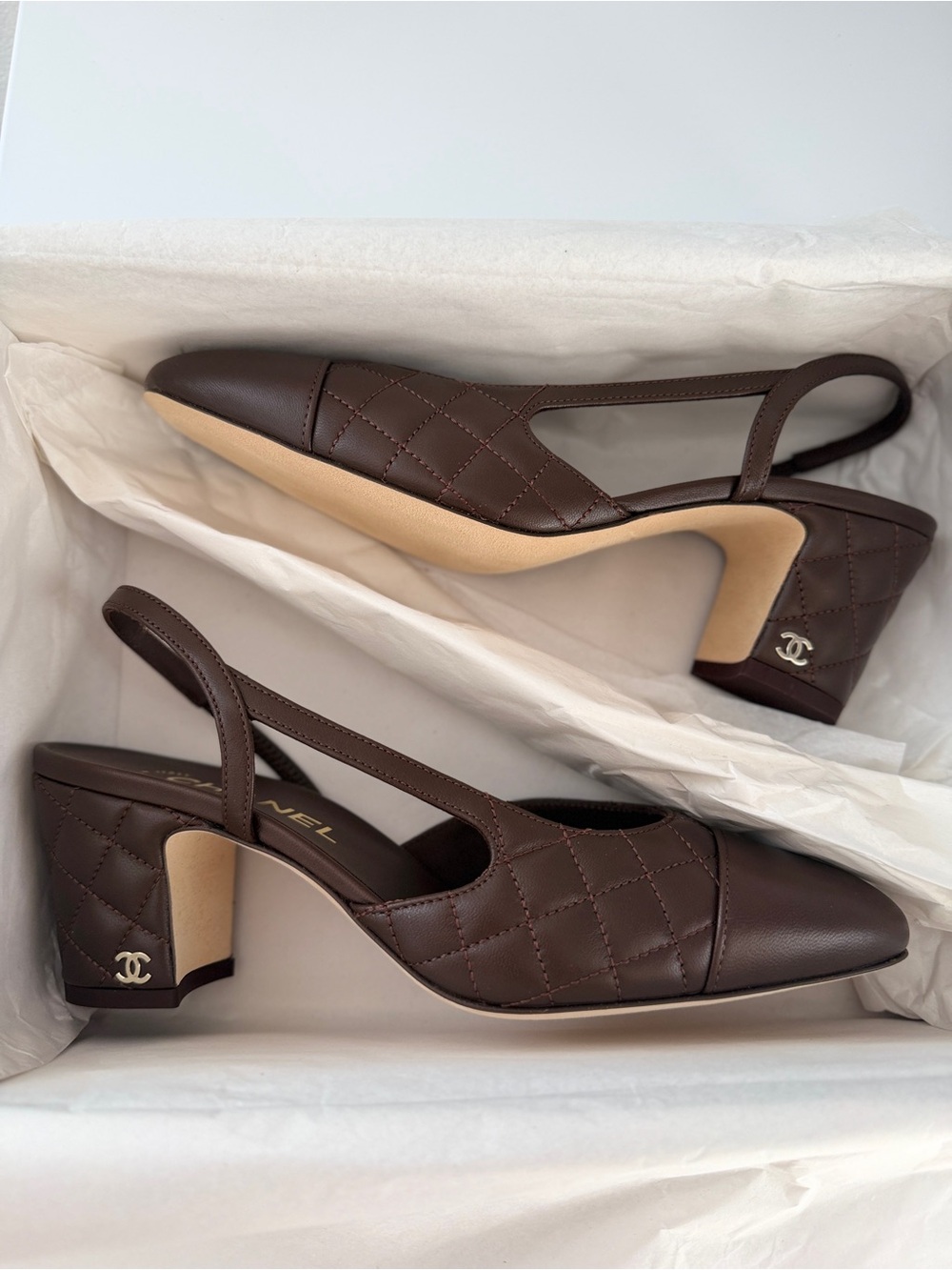 CHANEL QUILTED SLINGBACK MID HEELS - Picture 2 of 5